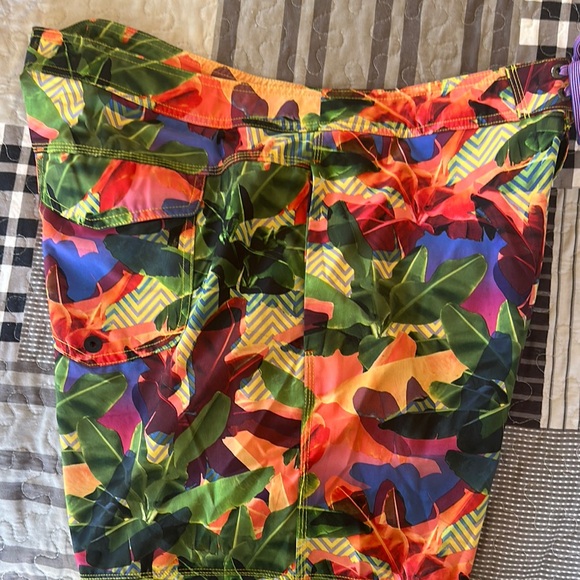 Saxx swim shorts Colorful Leaf Pattern Swim Shorts - Picture 5 of 8